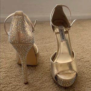 Gold w/ iridescent rhinestone detail platform heel
